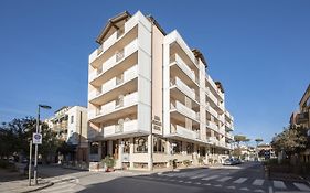 Lola Piccolo Hotel E Appartamenti